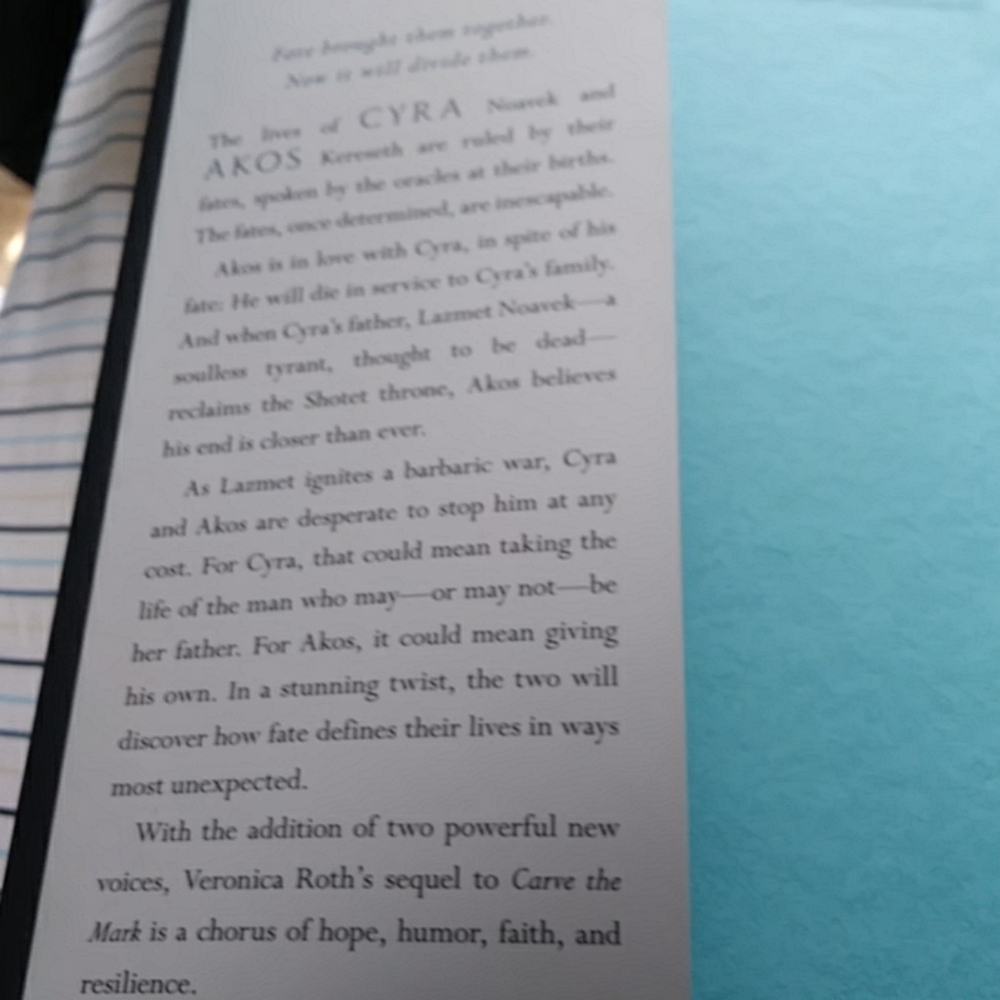 Veronica Roth Book Bundle - Picture 2 of 5
